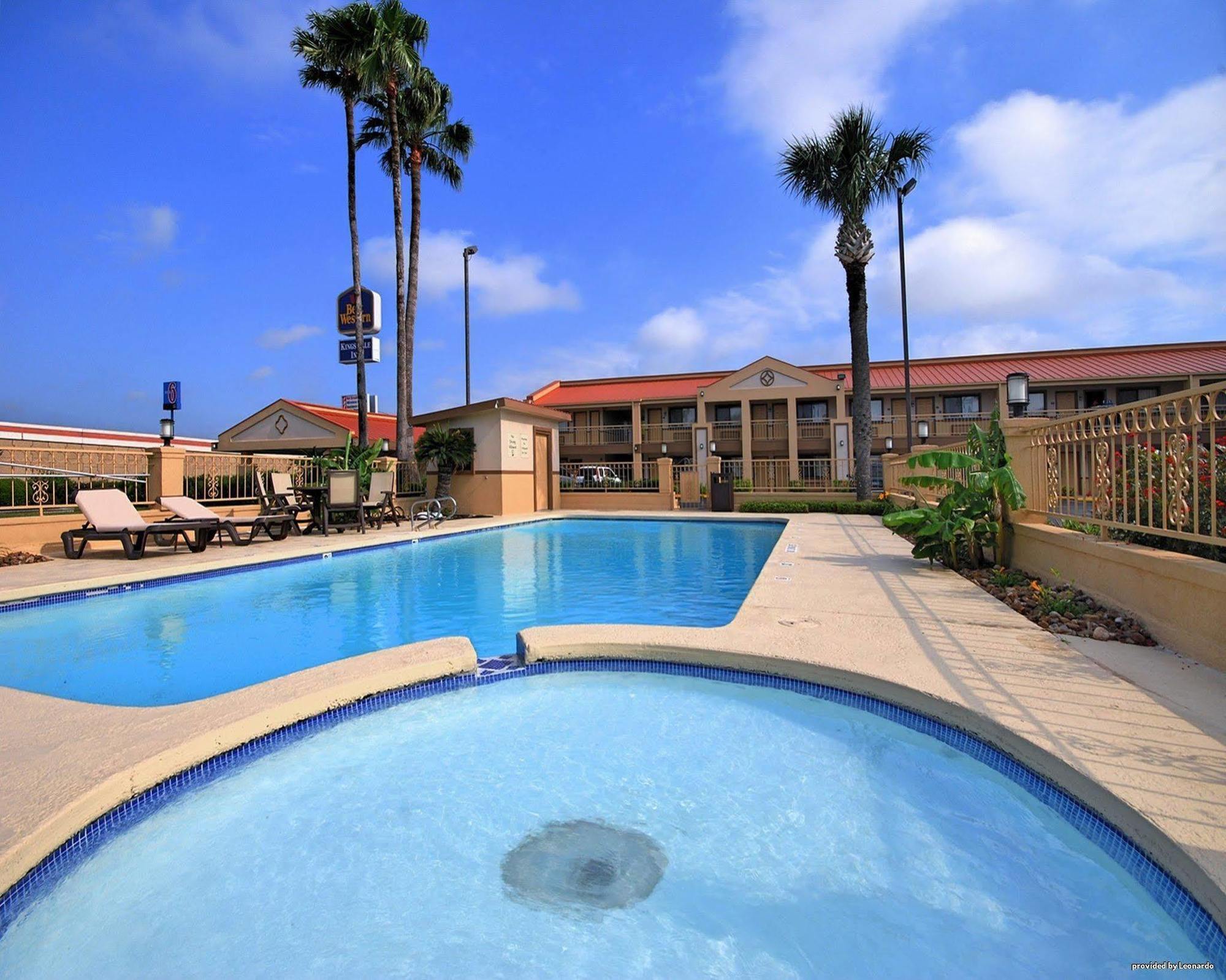 Americas Best Value Inn Kingsville Bagian luar foto